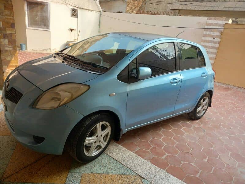 Toyota Vitz 2005 / 2009 3