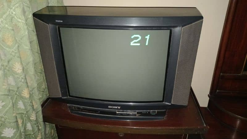 Sony Trinitron TV good Condition 3