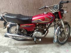 Honda 125 single hand used in good condition