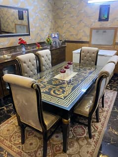 6 seater Dining table