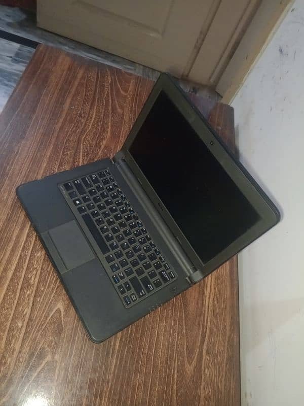 Dell Laptop Latitude 3340 for sale 2