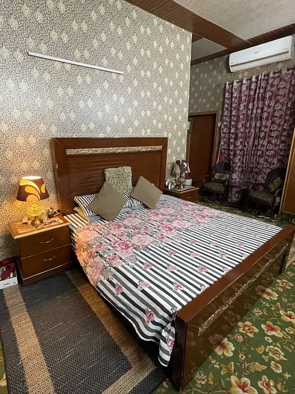 king size bed with dressing table 1