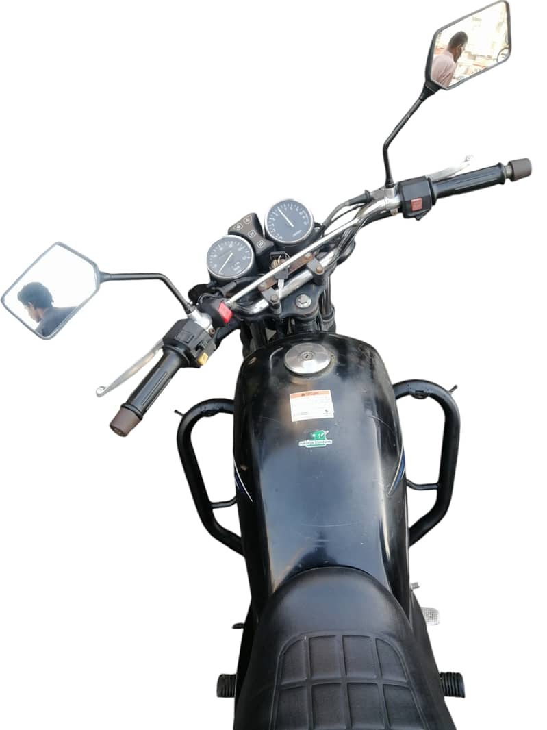 Suzuki GS 150 2012 5