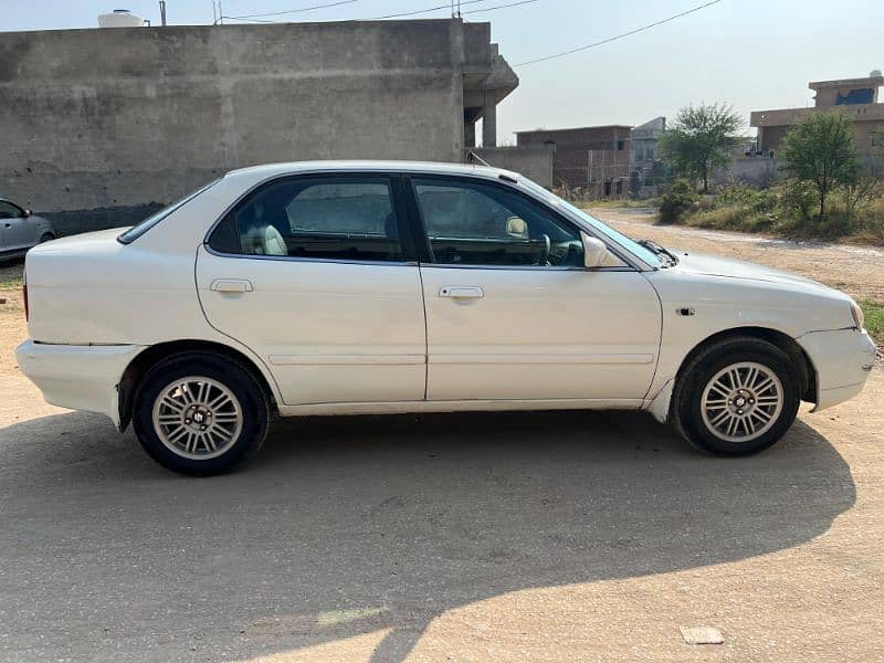 Suzuki Baleno 2004 8