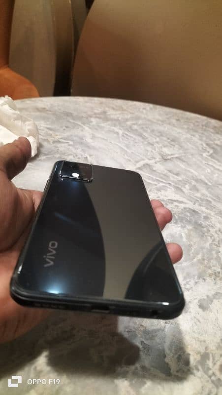 Vivo y33s 1