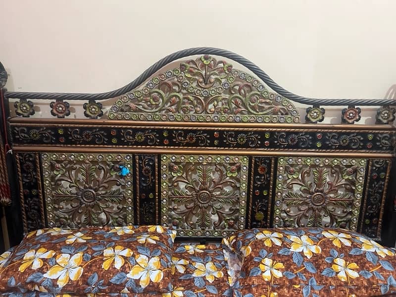 bed with dressing table 0