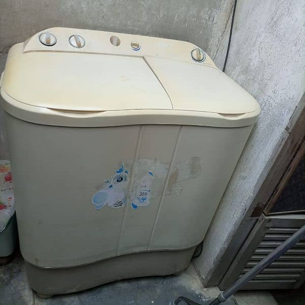 Twin tub semi automatic washing machine 0