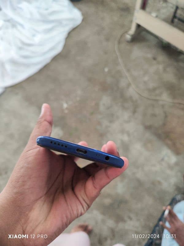 Xiaomi Redmi 8 3