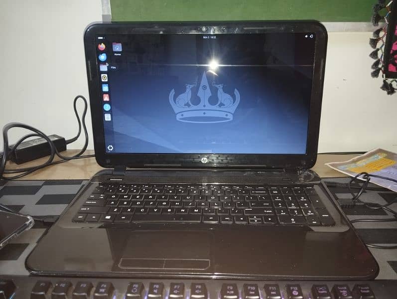 HP PAVILLION 15, i5-3317U (keyboard & mouse included) 2