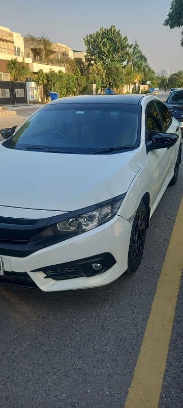 Honda Civic Oriel 2017 6