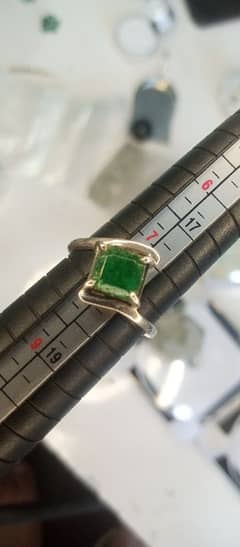 emerald ring