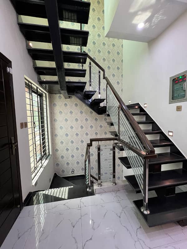 10 Marla house for sale in chameli block near to Grand Mosque Bahria Town 9