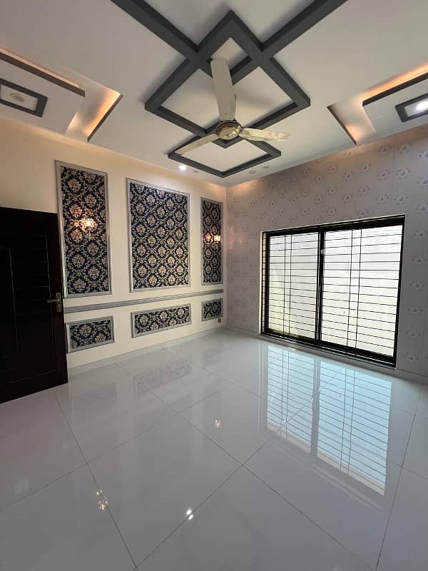 10 Marla house for sale in chameli block near to Grand Mosque Bahria Town 32