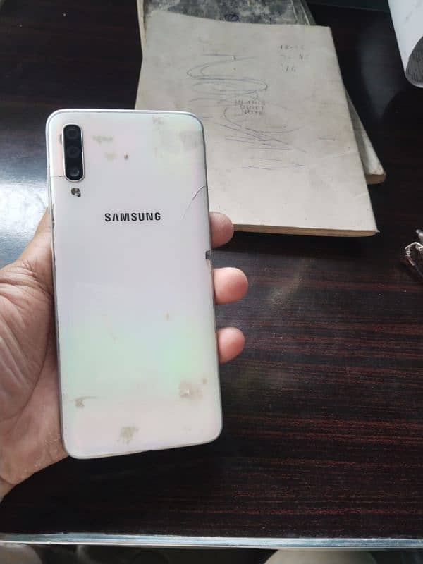 Samsung Galaxy A70 6/128 with box only 1