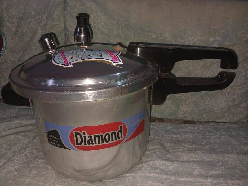 pressure cooker 7 litre 10