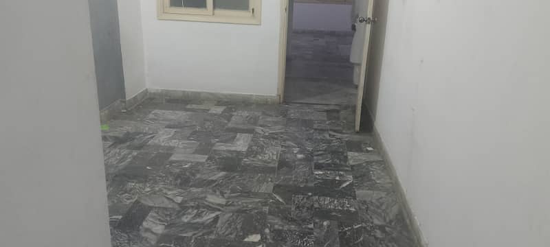 Apartment for rent 2 bed dd 1050 sq feet badar commercial defense phase 5 Karachi 0