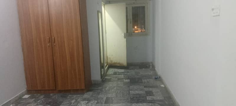 Apartment for rent 2 bed dd 1050 sq feet badar commercial defense phase 5 Karachi 3