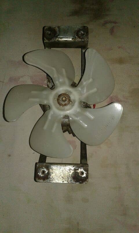 exhaust fan fridge. 1