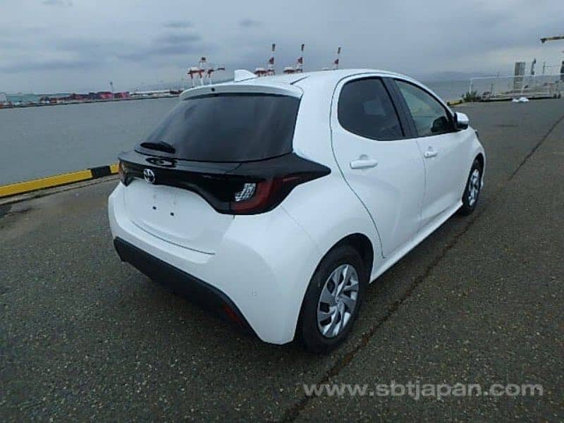 Toyota Yaris 2022 X Package 2