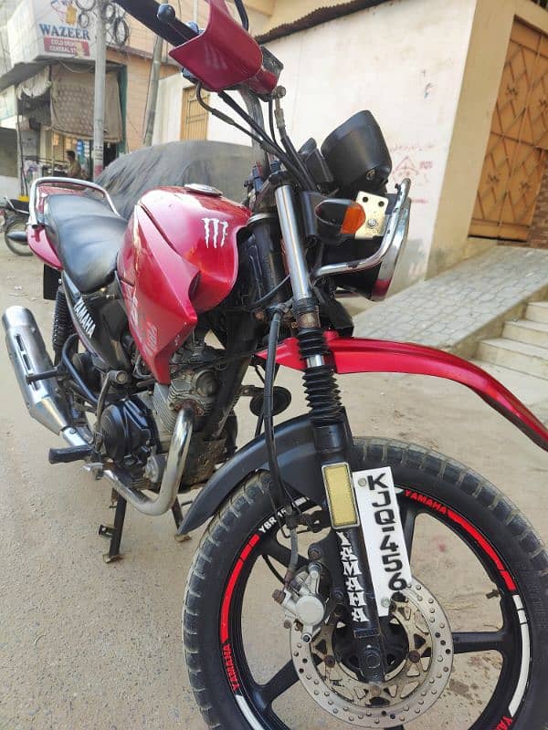 Yamaha YBR 125G 2