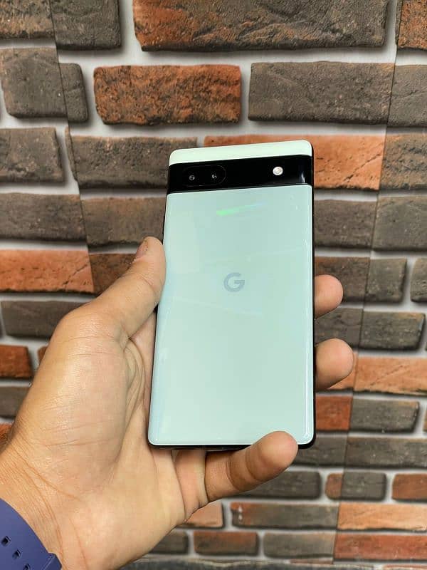 Google pixel 6A 8