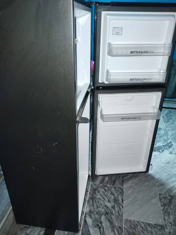 Haier glass door refrigerator 9 cubic 4