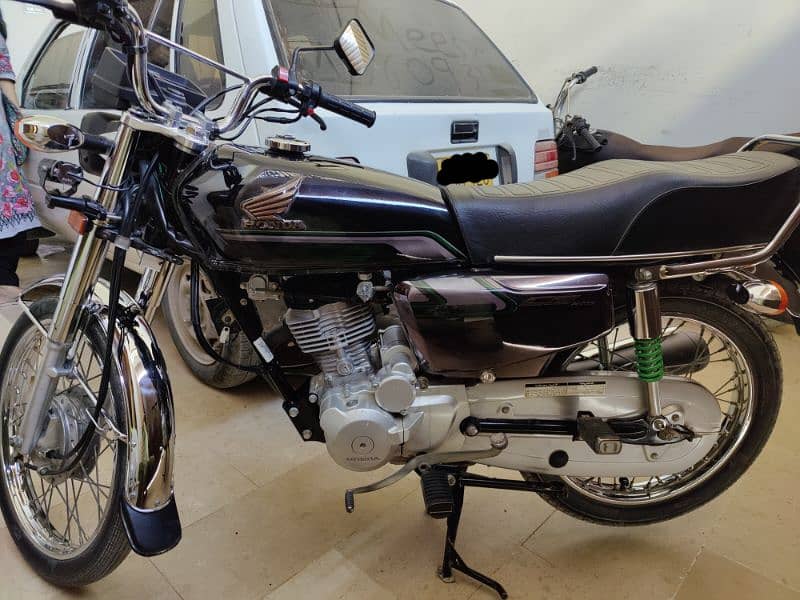 Honda CG125s Self start 4