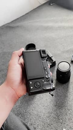 sony a6400 clean body with 16mm lens with box