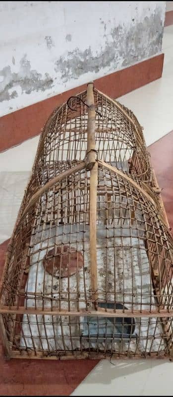 Titer Cage in good condition for Sale 1