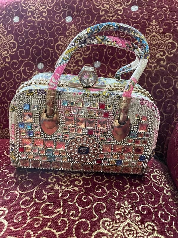 Beautiful A-1 quality women handbag for sale 2