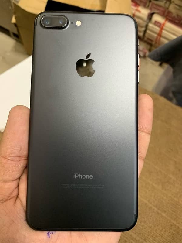 iphone 7 plus 128 gb pta approved black color 0