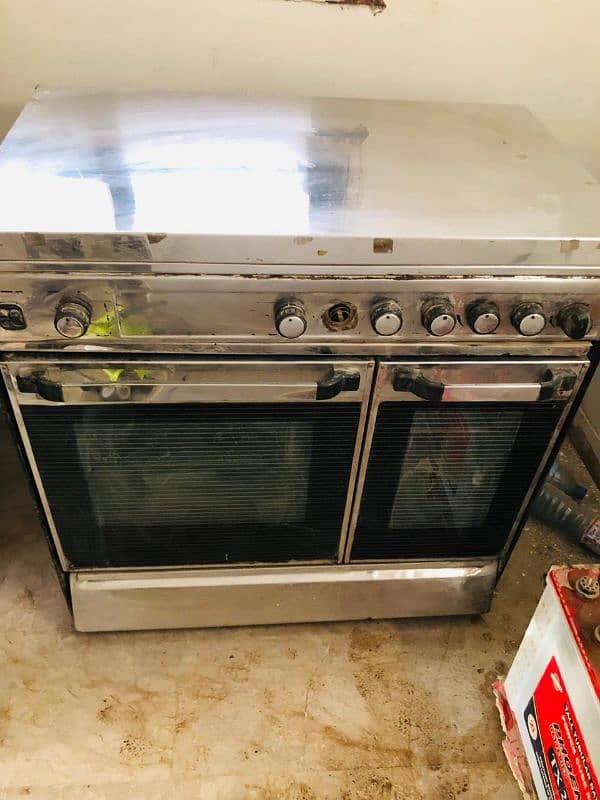 Cooking Range/ Stove + Oven 3