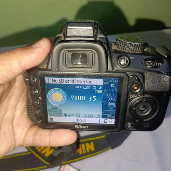 Nikon D3100 1