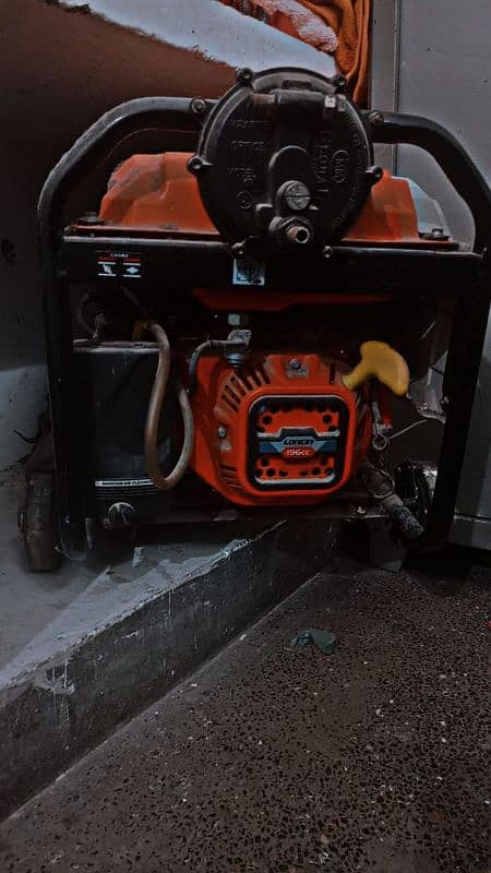 10/10 condition new Generator loncin compony 4