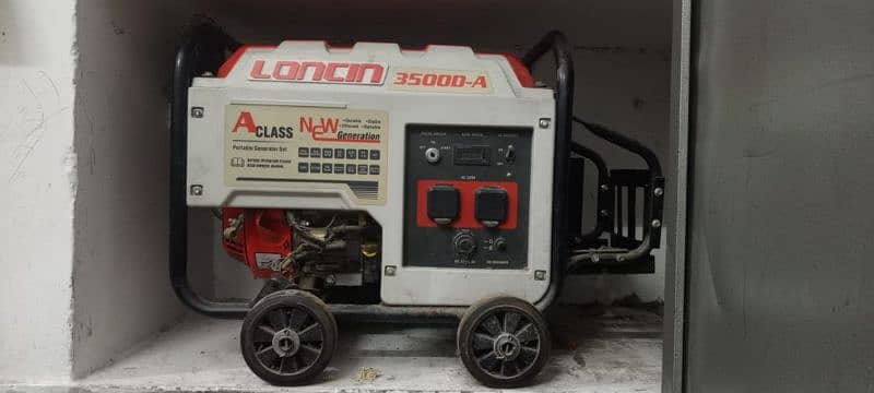 10/10 condition new Generator loncin compony 6