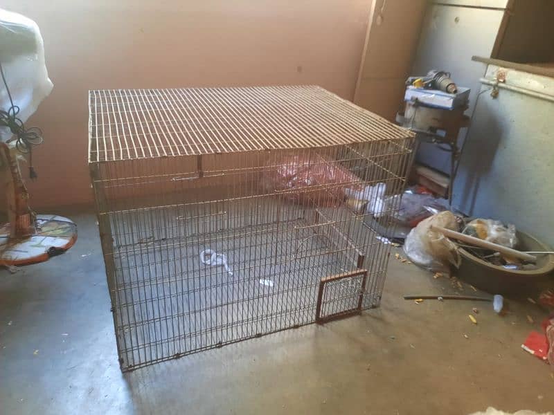 Bid size cage. 4