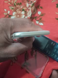 iPhone 7 128 gb non pta only finger kam nihe kar ta 03149920979