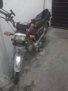 Honda CD 70 3 month used brand new