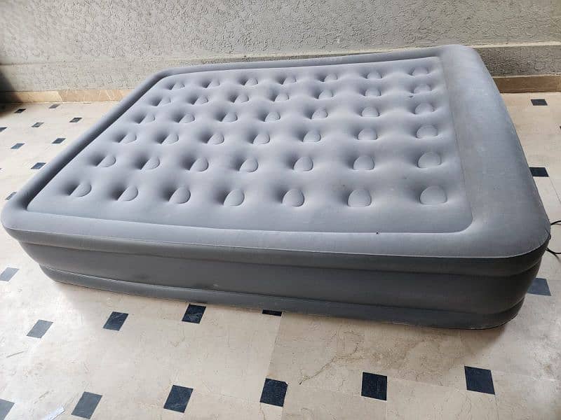 AIR MATTRESS 3