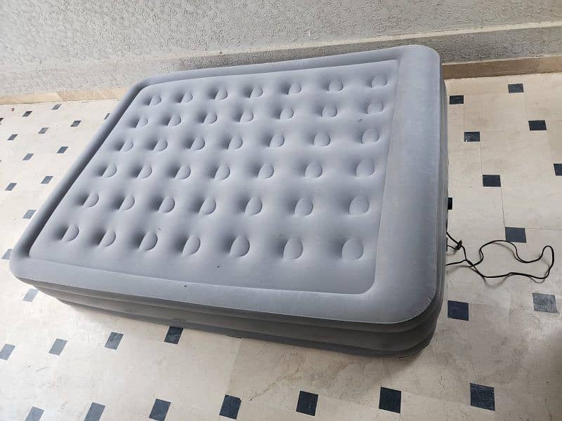 AIR MATTRESS 4