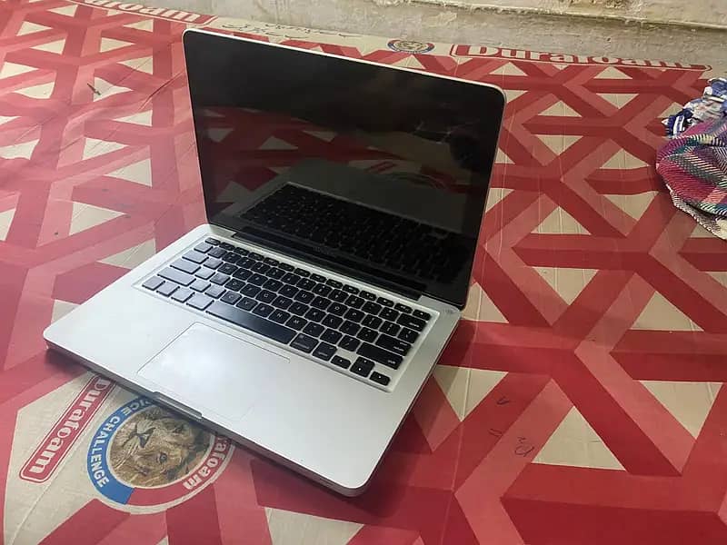 Macbook Pro 2012-Mid 9/10 Condition 3