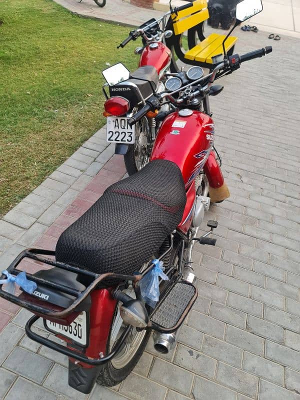 Suzuki gs 150se 9