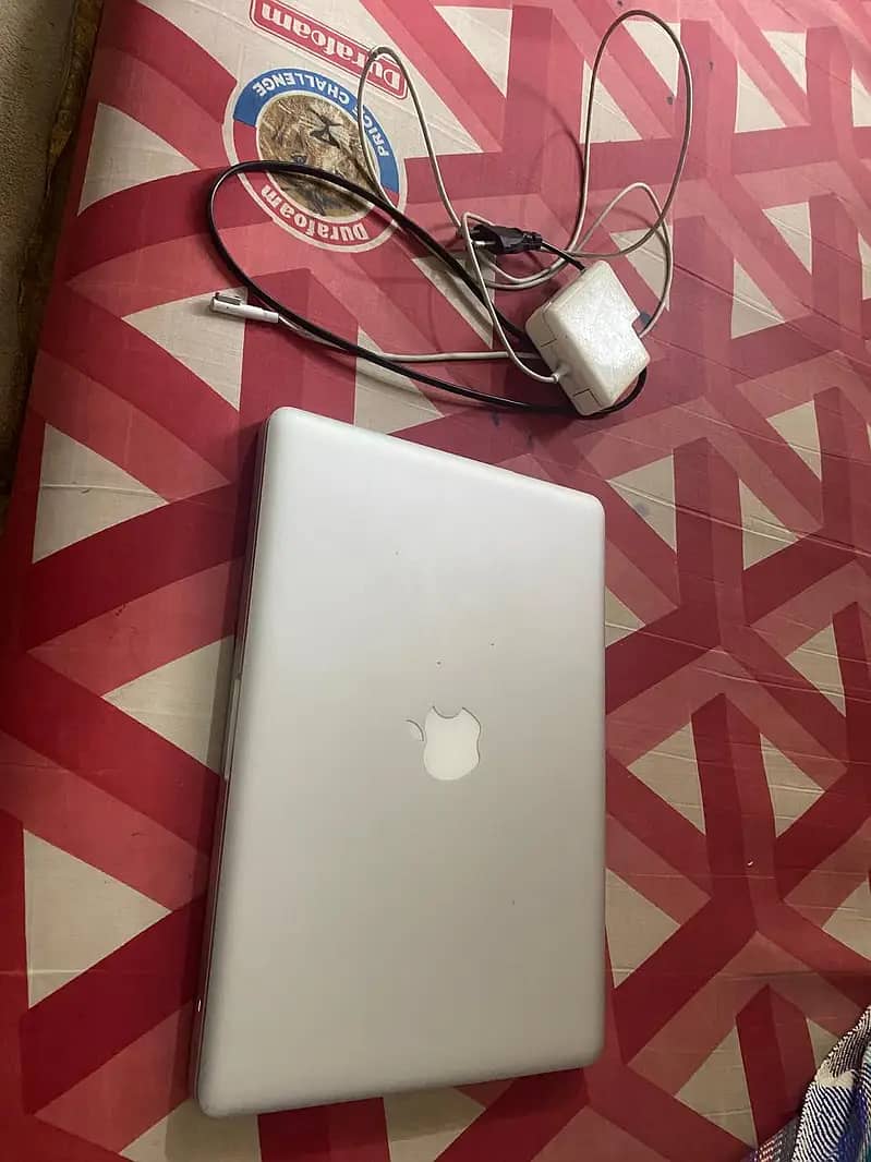 Macbook Pro 2012-Mid 9/10 Condition 5