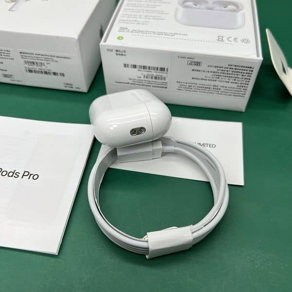 Airpods pro (2nd generation) 1