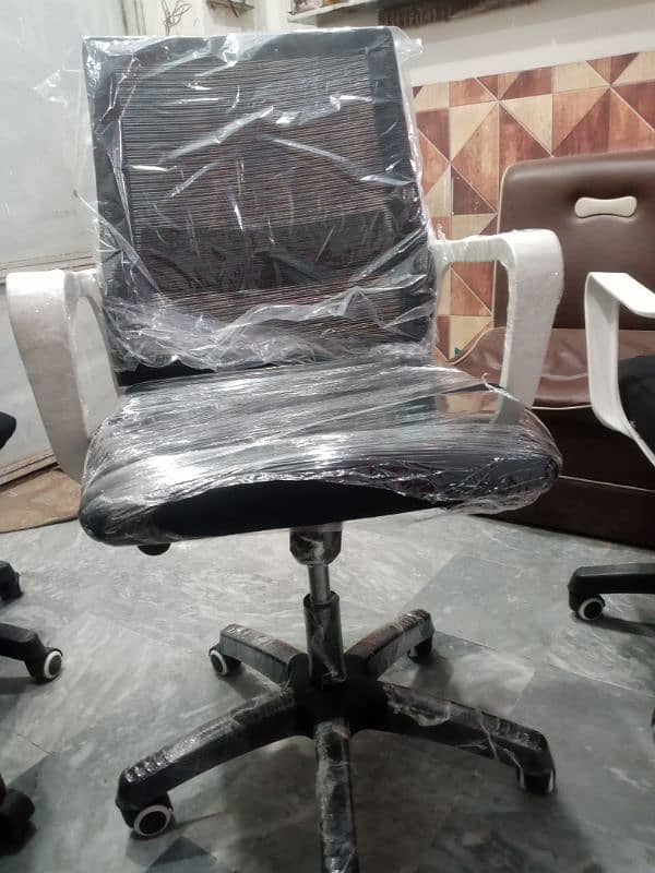 Office Chair for sale slightly Used 4