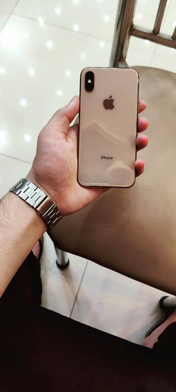 iPhone Xs 0