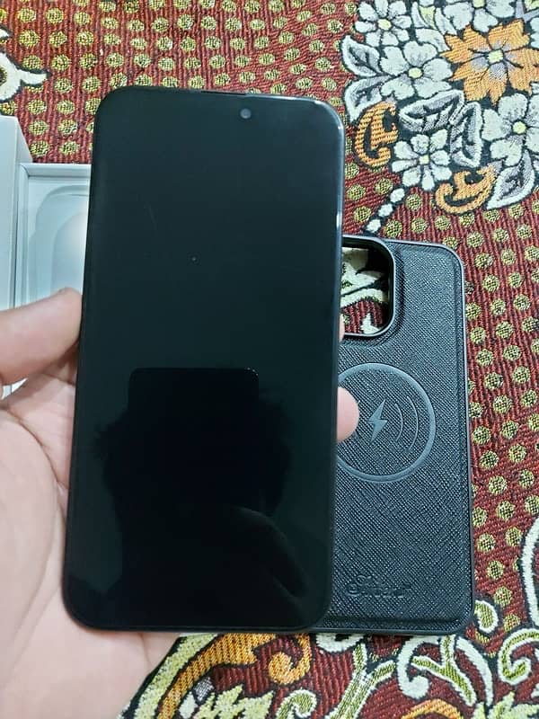 iPhone 15 Pro Max Black color 5