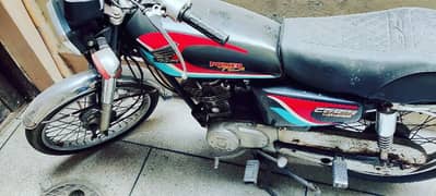 Honda 125 2000 model