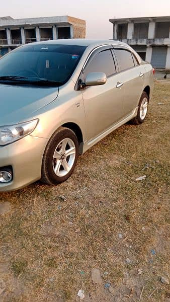 Toyota Corolla GLI 2012 4