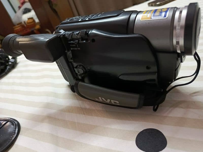 JVC Video Camera 4